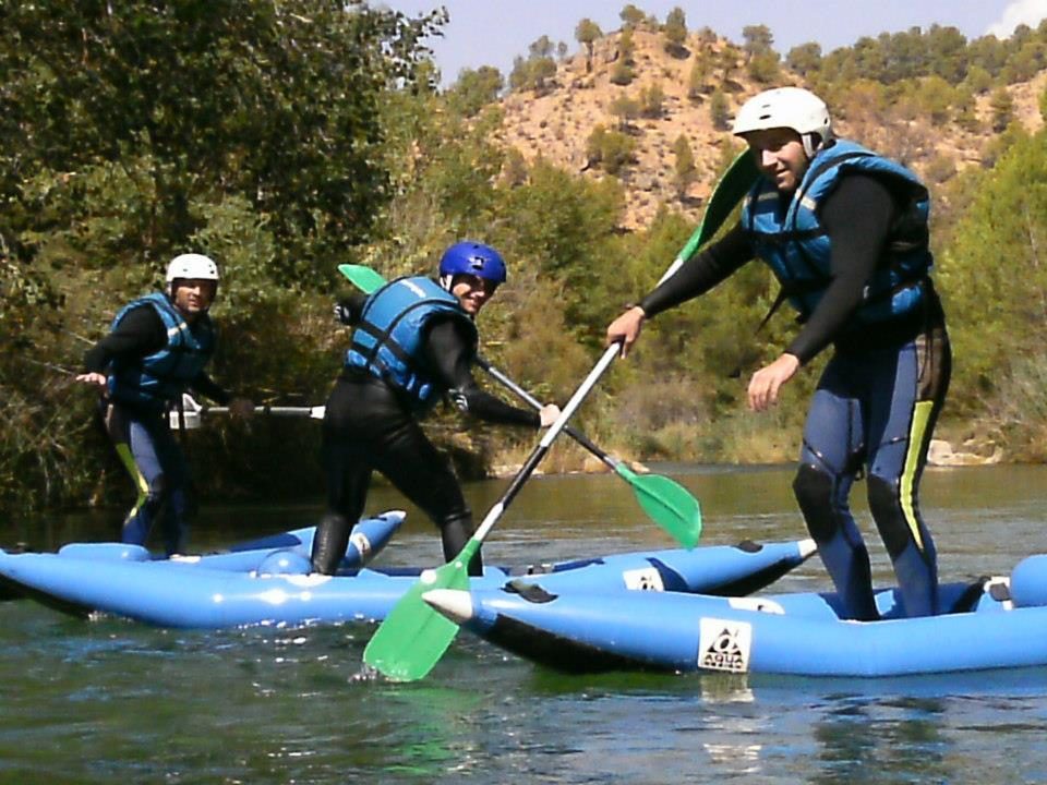 Canoa Raft en grupo