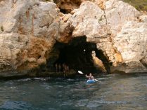 Rutas en kayak de mar por la Cala del Moraig